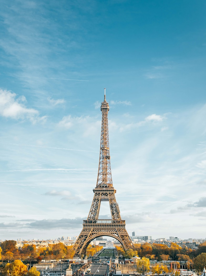 Photo d’illustration de la ville de Paris avec la tour Eiffel