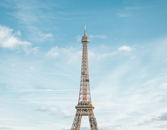 Photo d’illustration de la ville de Paris avec la tour Eiffel