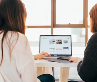 Image d’illustration de la spécialisation Digital de l’INSEEC Bachelor de l’école de commerce INSEEC