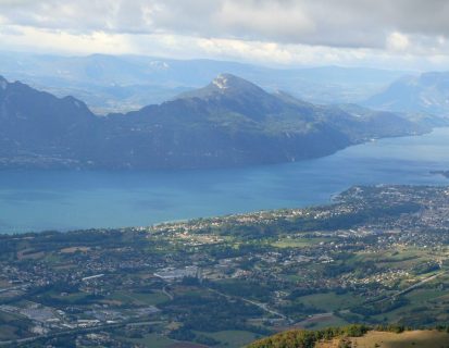 Vue sur le lac du Bourget- campus de l'INSEEC