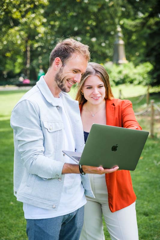 2 students talking about CSR in a garden