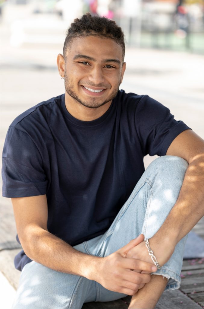 young inseec bachelor student smiling before going to class