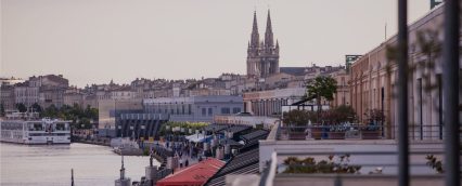 Quais de Bordeaux, un des campus inseec