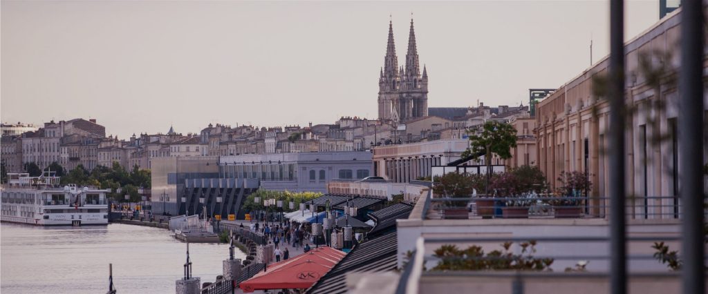Quais de Bordeaux, un des campus inseec