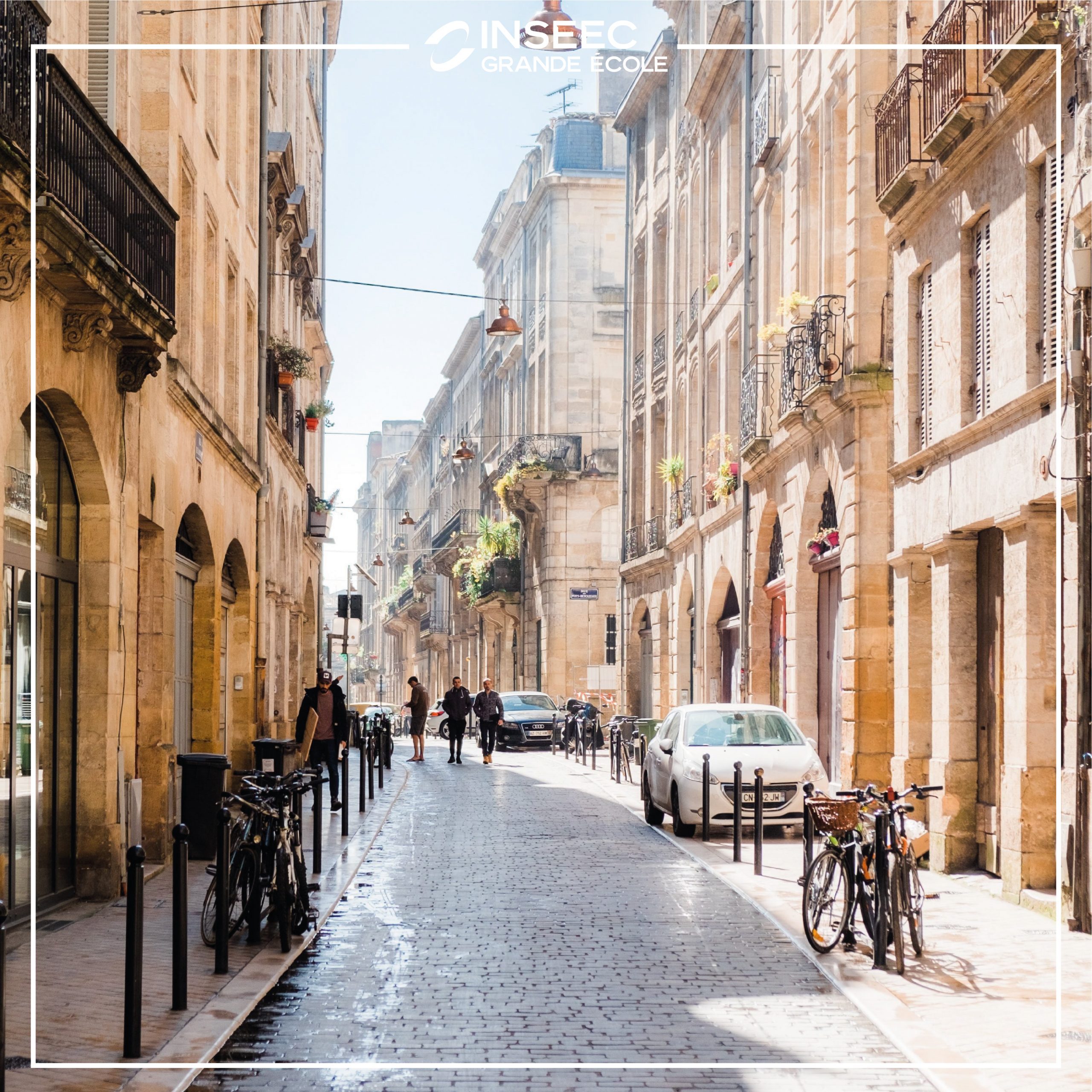 rue raze ensoleillée sur le campus de bordeaux